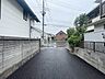 外観：安心して暮らすことのできる住宅街。　住宅地の道路は一般に交通量が少なく車などの騒音が少ないため、住民にとって静かな生活環境が提供されます。 
