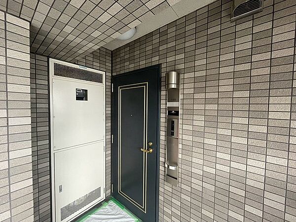 玄関を拡大表示