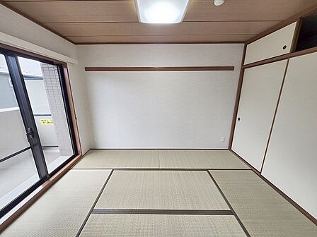 和室がある間取り。畳の香りとともにどこか落ち着く空間です。