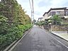 外観：周辺は住宅が建ち並ぶ閑静な住宅街です。 