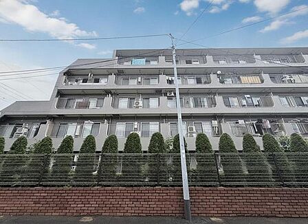 現地のご見学予約もスタートしました。最上階の角部屋5階です。