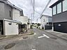 外観：周辺は住宅が建ち並ぶ閑静な住宅街です。 