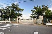 川越市立大東西小学校まで1360m