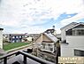 その他：広々とした青空を眺めることができます。見晴らしが良く、心地よい風が吹き抜ける空間で天気の良い日には心をリフレッシュできますね。