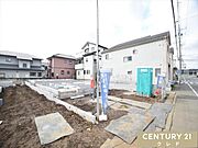 地震の揺れを吸収し家へのダメージを減らす制震装置「SAFE365」搭載。繰り返す地震にも強い「耐震×制震」の住まいで、ご家族の安心を守ります。