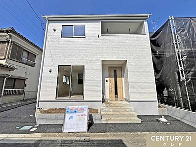 外観:陽当り良好な南道路に面した3LDK。繰り返す地震の揺れを抑える制振装置「SAFE365」を搭載し、明るさと安心感を兼ね備えた住まいです。 外観:陽当り良好な南道路に面した3LDK。繰り返す地震の揺れを抑える制振装置「SAFE365」を搭載し、明るさと安心感を兼ね備えた住まいです。