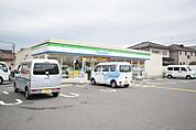 ファミリーマート川越かし野台店まで910m