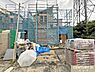 その他：上棟しました。建物の骨組みもできあがり、少しずつ住まいの形が見えてきました。完成前の今だからこそ見られる構造を、ぜひ現地でご覧ください。