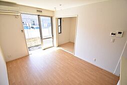 ルイ エ レイ 1階1LDKのリビング/ダイニング