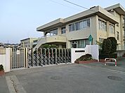 厚木市立依知南小学校　距離約1200m