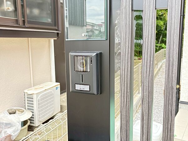 玄関を拡大表示