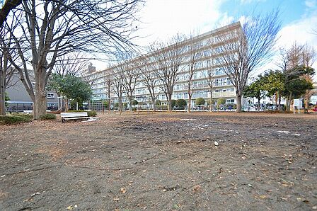 鶴の台公園まで約140m