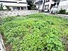 その他：住宅地にある更地の土地の写真です