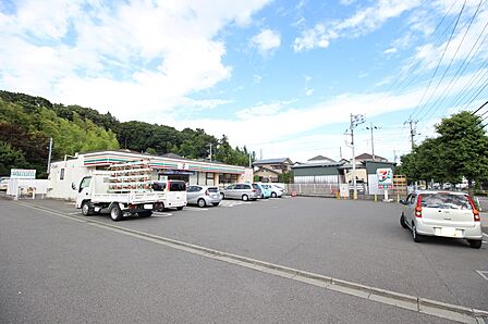 セブンイレブン 町田南大谷店 距離約1100m