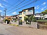 外観：道路に面した2階建て住宅の外観