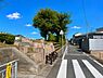 外観：北側も遮蔽物がなく、遊歩道なのでお子様やワンちゃんとのお散歩コースにも♪