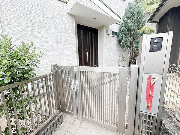 玄関を拡大表示