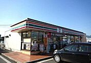 セブンイレブン橿原忌部町店まで1033m