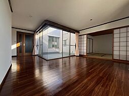 朝日プラザ・アトリアーナ八木 3LDKのリビング/ダイニング