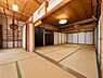 和室：ＡＩによりお荷物の消去加工をしています
