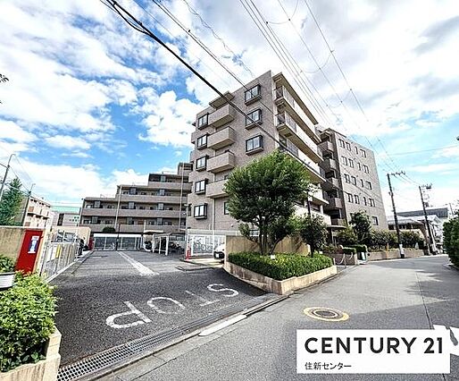 閑静な住宅街の...