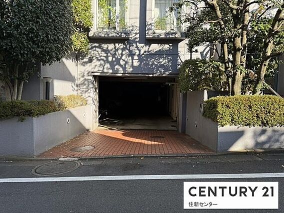 駐車場が無料で...
