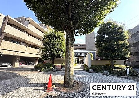 最上階南向きにつき陽当たり・眺望良好!生活利便性良い閑静な住環境 新規リフォーム済・大容量のWICなど収納充実の2DLDK住戸!「仙川」駅徒歩10分「成城学園前」駅バス7分!