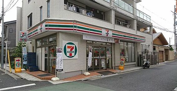 セブンイレブン...
