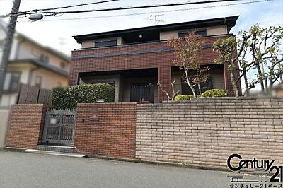 外観:■現地撮影写真■重厚感あるお洒落な邸宅です!お気軽にお問い合わせください! 外観:■現地撮影写真■重厚感あるお洒落な邸宅です!お気軽にお問い合わせください!