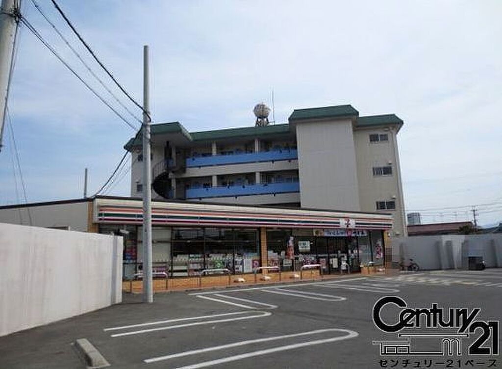 commercial 奈良県大和高田市中三倉堂2丁目