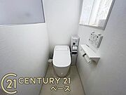 ■現地撮影写真■2階トイレ・清潔感のある綺麗なトイレです！