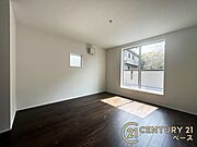■現地撮影写真■バルコニーに面した開放感のあるお部屋です！