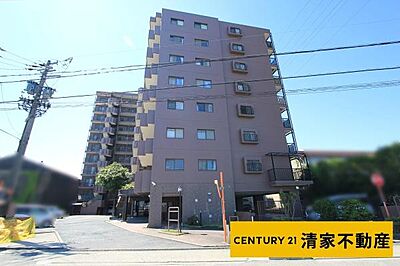 外観:2025年4月リフォーム施工!(2025年05月撮影) 外観:2025年4月リフォーム施工!(2025年05月撮影)