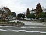 周辺：横浜市立本牧中学校まで1515m、徒歩約19分です。教育目標は「見つめ」「認め」「高める」です。