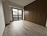 洋室：5.9帖の洋室です