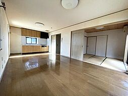 彦根市正法寺町　中古戸建 4SLDKのリビング/ダイニング