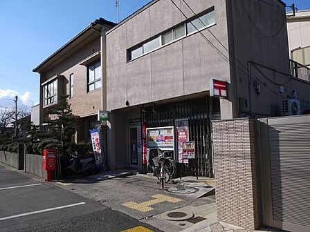 泉大津助松郵便局まで373m