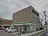 周辺：ファミリーマート小浦忠岡北店まで627m