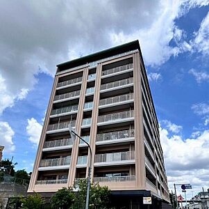 外観：介護サービスが整ったマンションです♪