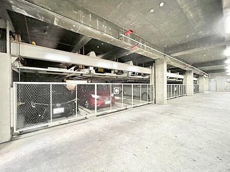 現地駐車場部分になります!