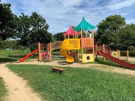 霞ケ丘公園まで...