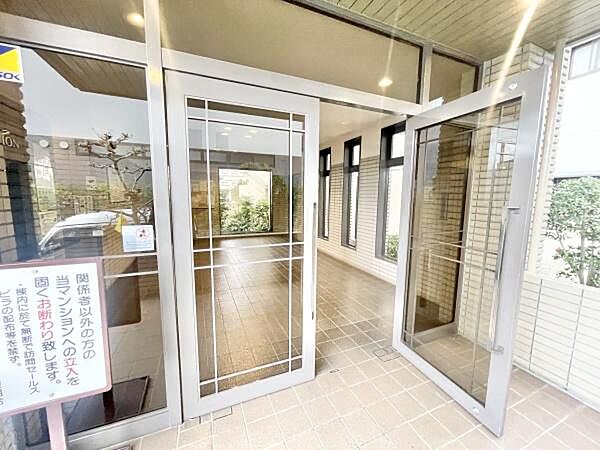 エントランスを拡大表示