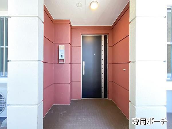 玄関を拡大表示