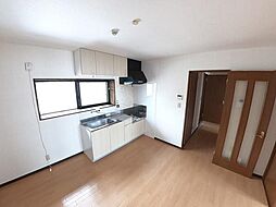 プリーザントハウスＪ−1 203 2階2DKのリビング/ダイニング