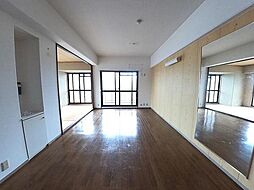 エス・バイ・エルマンション長浜 822 8階2LDKのリビング/ダイニング