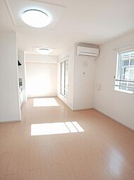 ビューティー・オアシス　2 201 2階2LDKのリビング/ダイニング