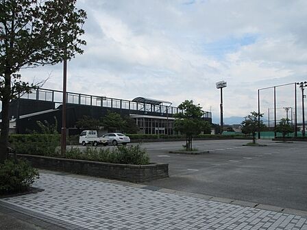 神照運動公園まで629m