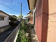 差し掛けのあるお庭
