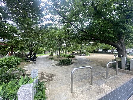 桜井公園まで235m