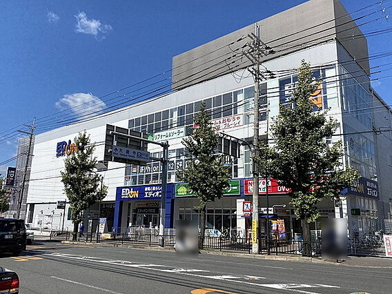 エディオン円町...
